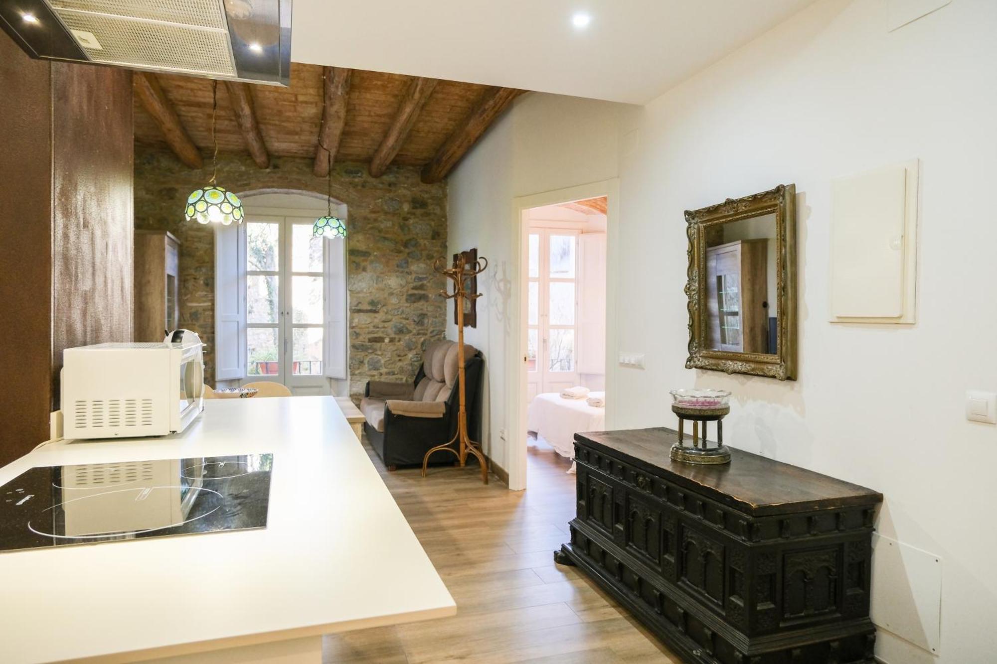 Ganganell Centre Apartamento Con Patio เบซาลู ภายนอก รูปภาพ